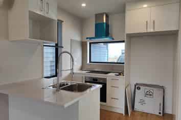 33 Kaha Road, Takanini