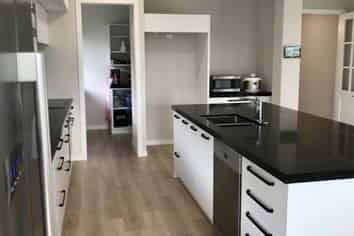 90 Stoneridge Terrace, Whitford