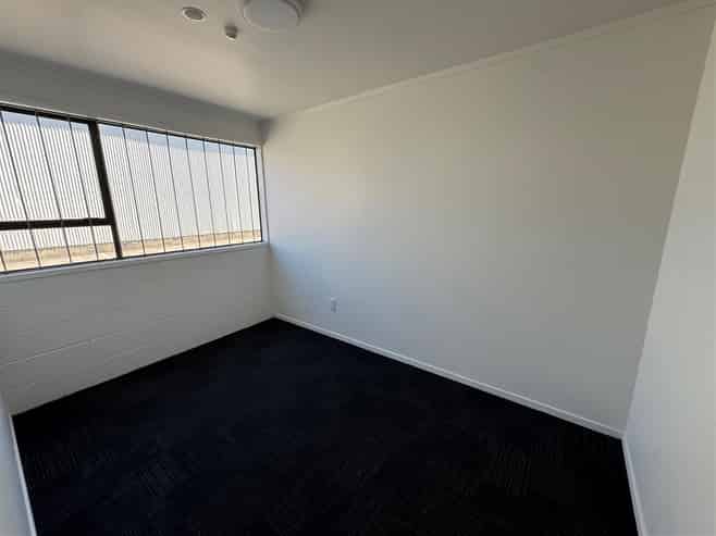 CBRE | Dual Versatile Units in a Secure Complex