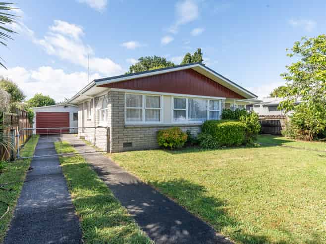 10 Erika Place, Fairview Downs