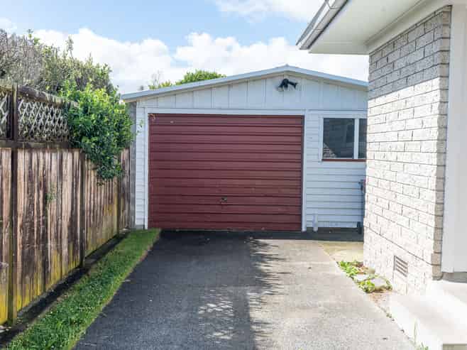 10 Erika Place, Fairview Downs