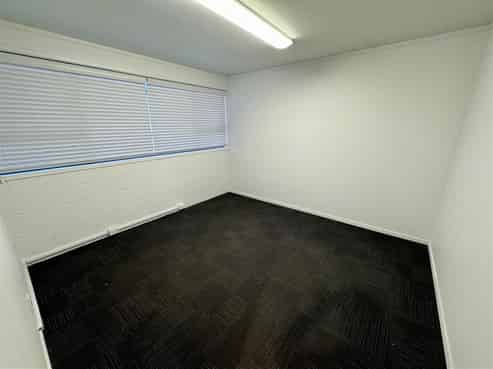 CBRE | Flexible Warehouse in Secure Complex