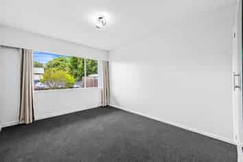 1/605 Hereford Street, Linwood