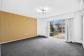 1/605 Hereford Street, Linwood