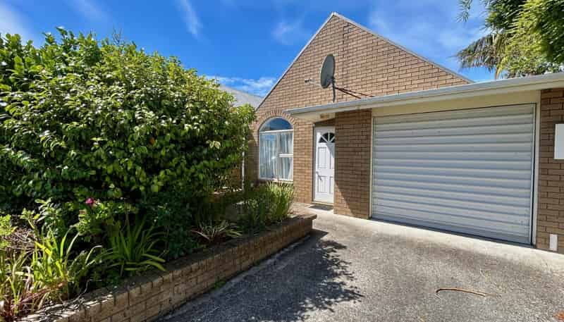 83a Romilly Street, Westport