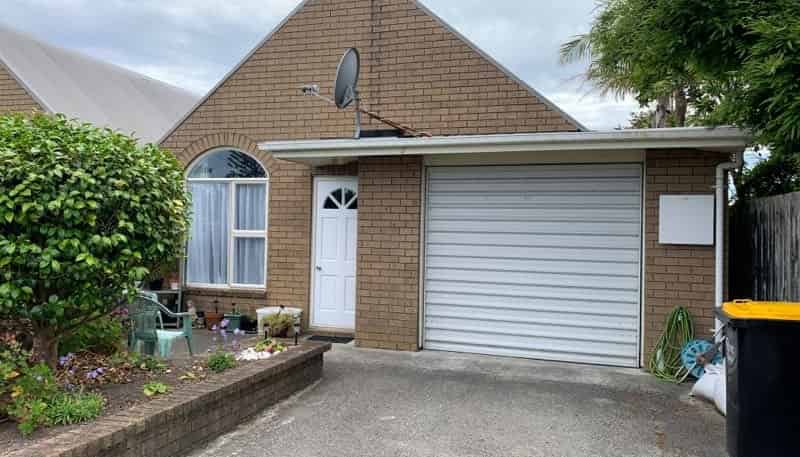 a/83 Romilly Street, Westport