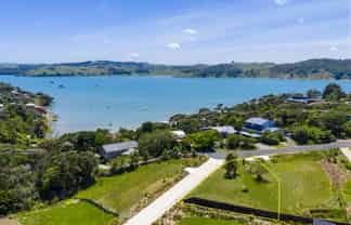121 Greenslade Road, Raglan