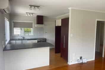 4/4 Penzance Road, Mairangi Bay