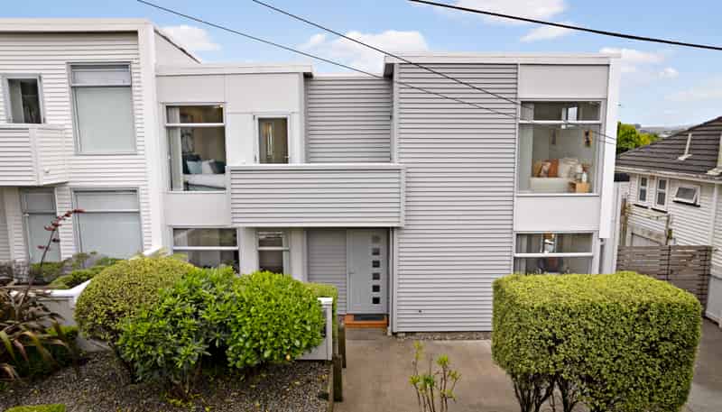 52 Tarawera Road, Johnsonville