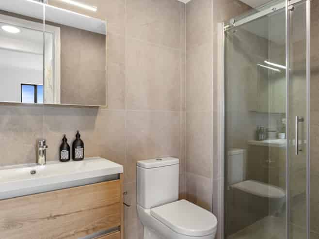 102/1A Derna Road, Panmure