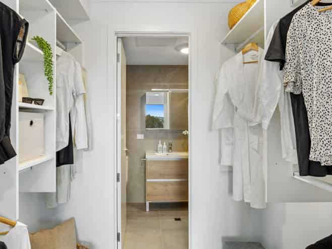 102/1A Derna Road, Panmure