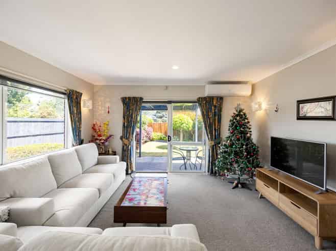 50 Catalina Drive, Melville