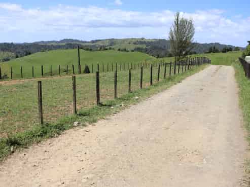 1099 Mataro Road, Urenui