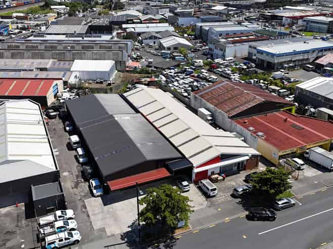 Refurbished Industrial with Flexible Options