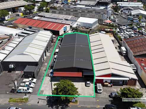 Refurbished Industrial with Flexible Options