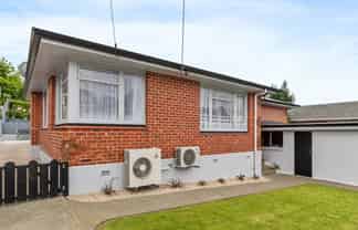 15 Sherratt Street, West End