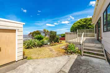 13 Okiwa Terrace, Waiinu Beach