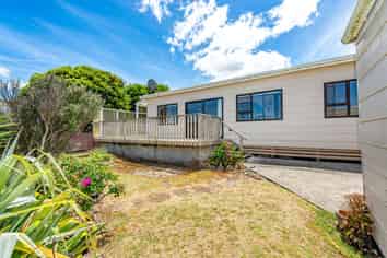 13 Okiwa Terrace, Waiinu Beach