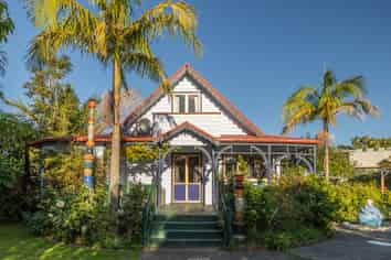 37a Gillies Crescent, Waimarama