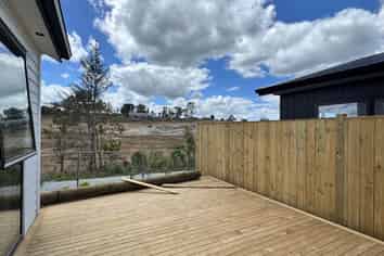 386 Te Taruna Drive, Milldale