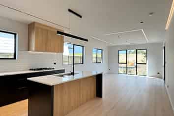 386 Te Taruna Drive, Milldale