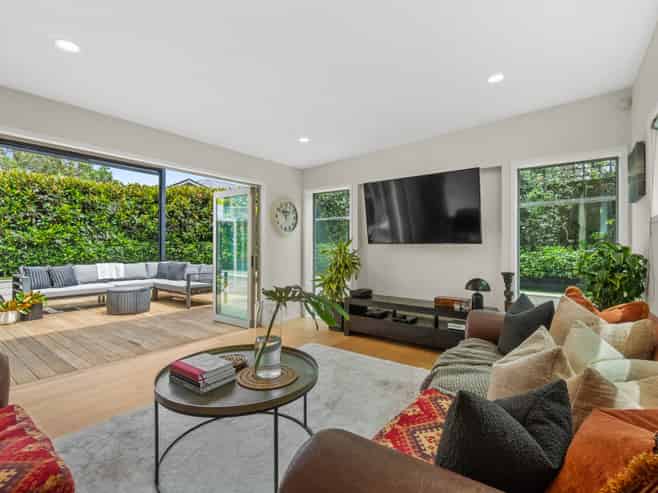 50 Ngataringa Road, Devonport