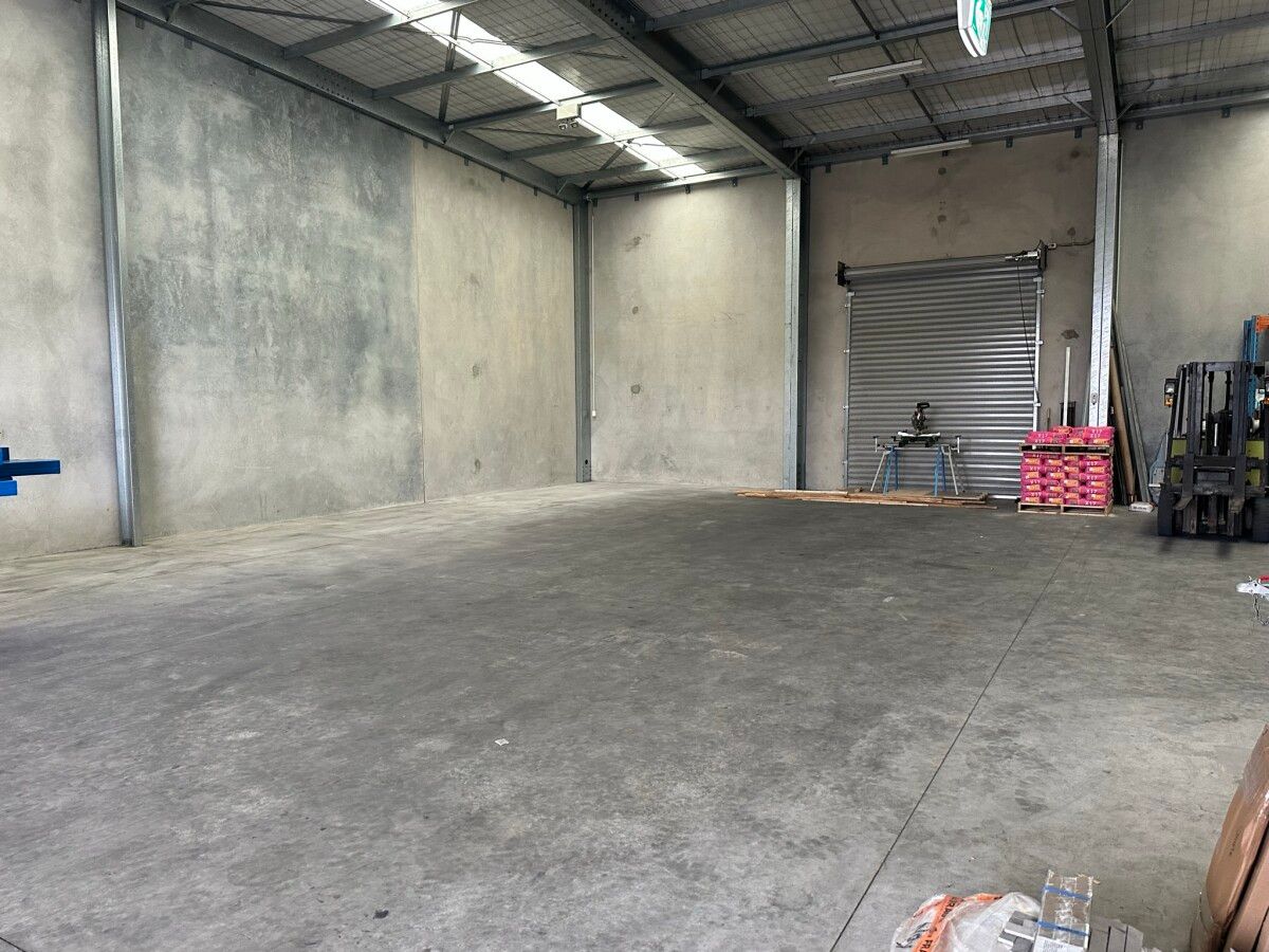 Hurlstone Drive Warehouse - Ansicht 3