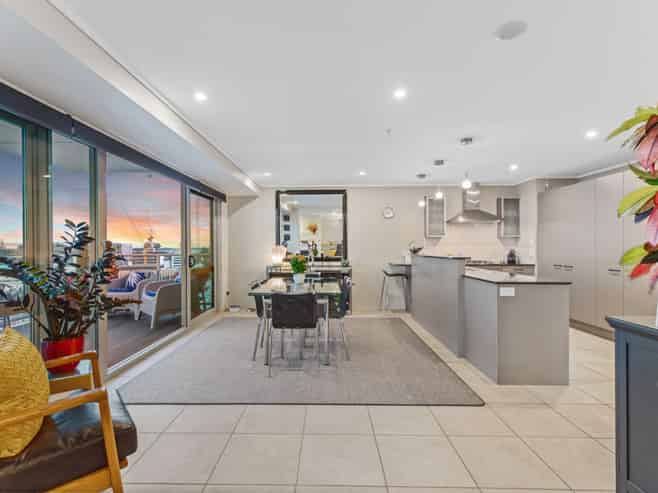 1501/72 Devonport Road, Tauranga