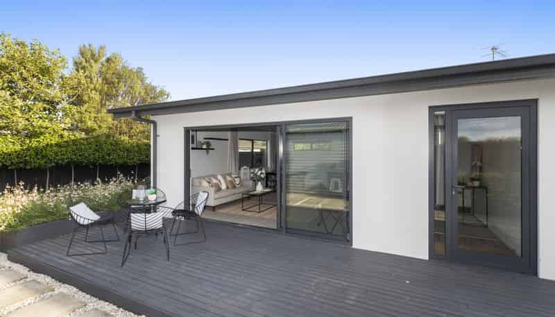 2/18 Lamorna Road, Parklands