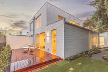 196 Main Road, Redcliffs