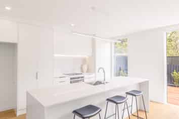 196 Main Road, Redcliffs