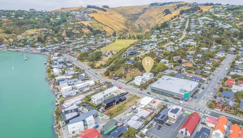 196 Main Road, Redcliffs