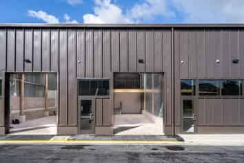 High-Spec 127sqm Unit - Central Penrose