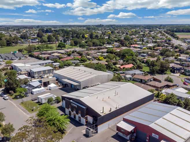 Gate way to the north – 1,421sqm in Belfast