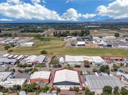 Gate way to the north - 1,421sqm in Belfast