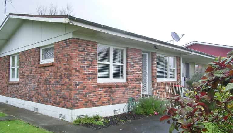 4/223 Pt Chevalier Road, Point Chevalier