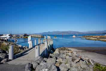 142 South Bay Parade, Kaikoura