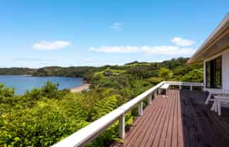 56 Grand View Road, Leigh