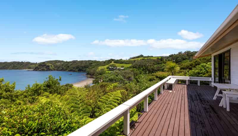 56 Grand View Road, Leigh