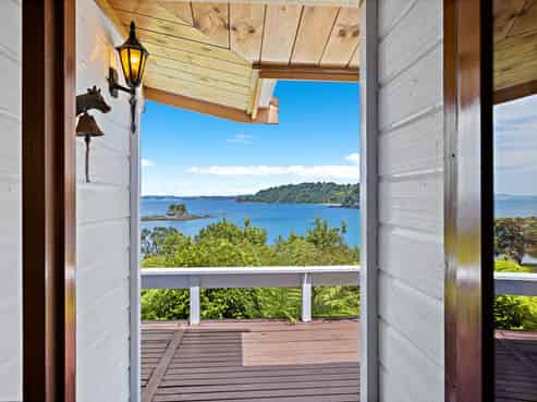 56 Grand View Road, Leigh