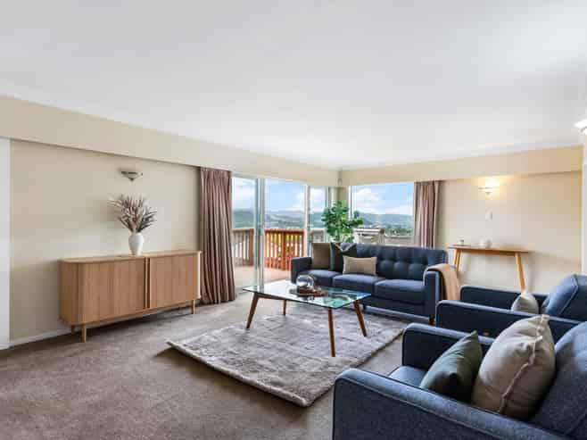 8 Alleyne Court, Brown Owl