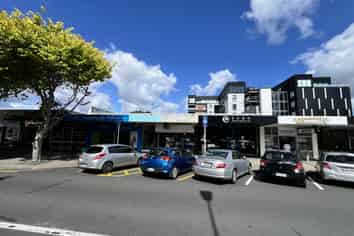 Refurbished retail with great exposure