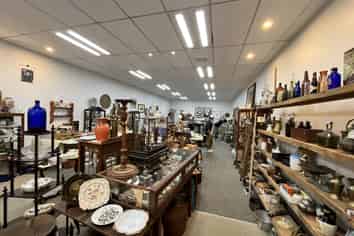 Refurbished retail with great exposure