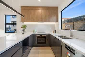 7/16 Binsted Road, New Lynn