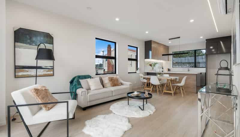 7/16 Binsted Road, New Lynn