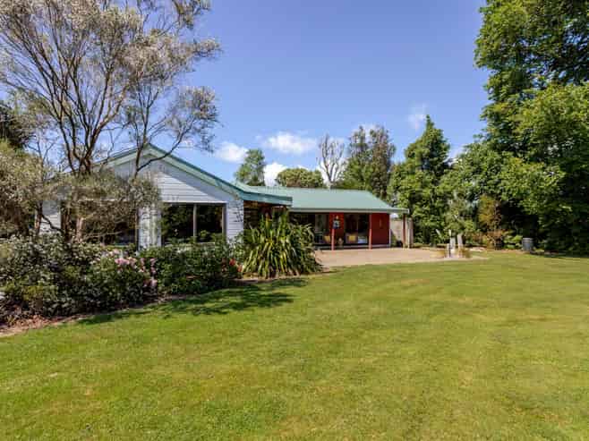 29 Ruahine Street, Dannevirke