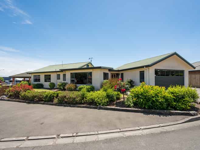 4 Ann Bird Court, Stoke