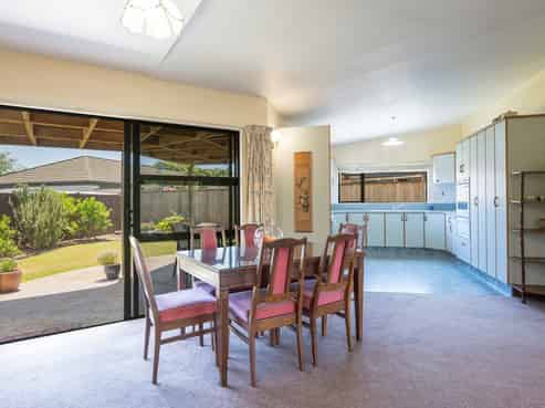 4 Ann Bird Court, Stoke