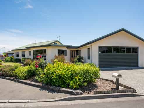 4 Ann Bird Court, Stoke