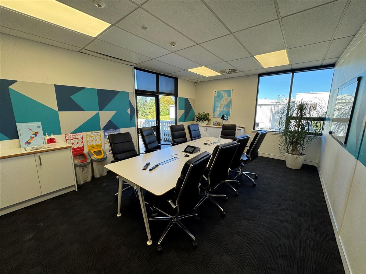 Prime Mt Wellington Industrial 1,721sqm Facility - Mehr